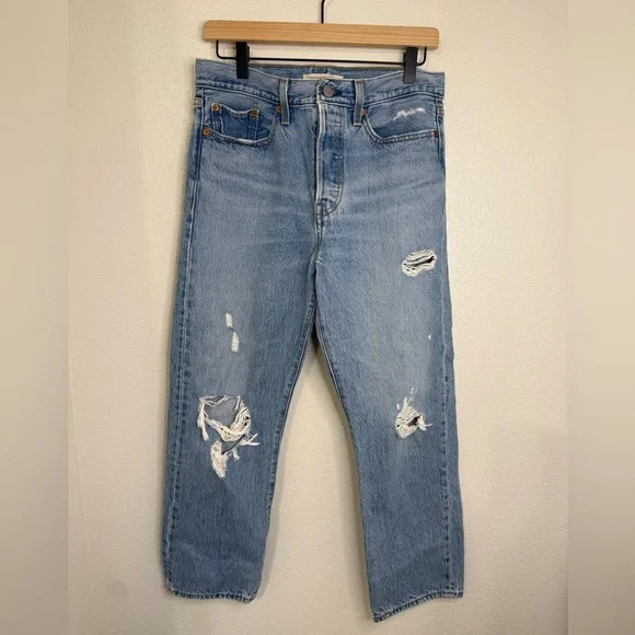 Levi’s Wedgie Straight Premium Authentically Yours Wash High Rise Jeans Size 29 - Picture 4 of 11